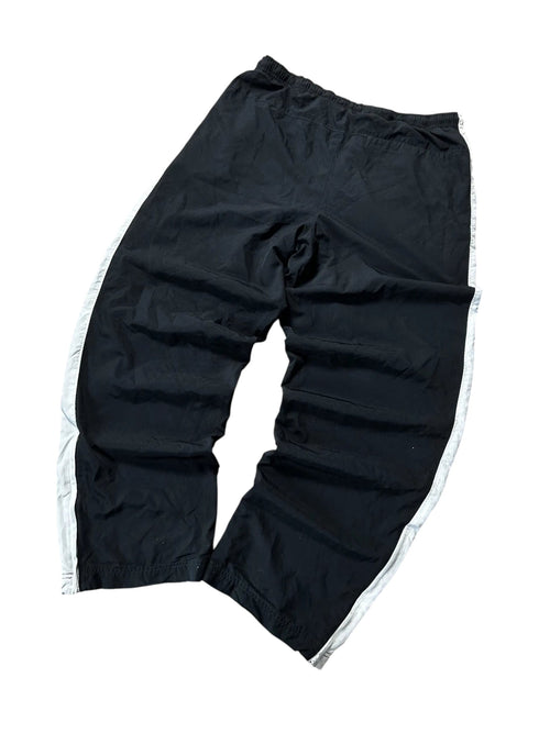 Vintage Nike Trackpants Schwarz Weiß Seitenpaneele – M – Detailansicht