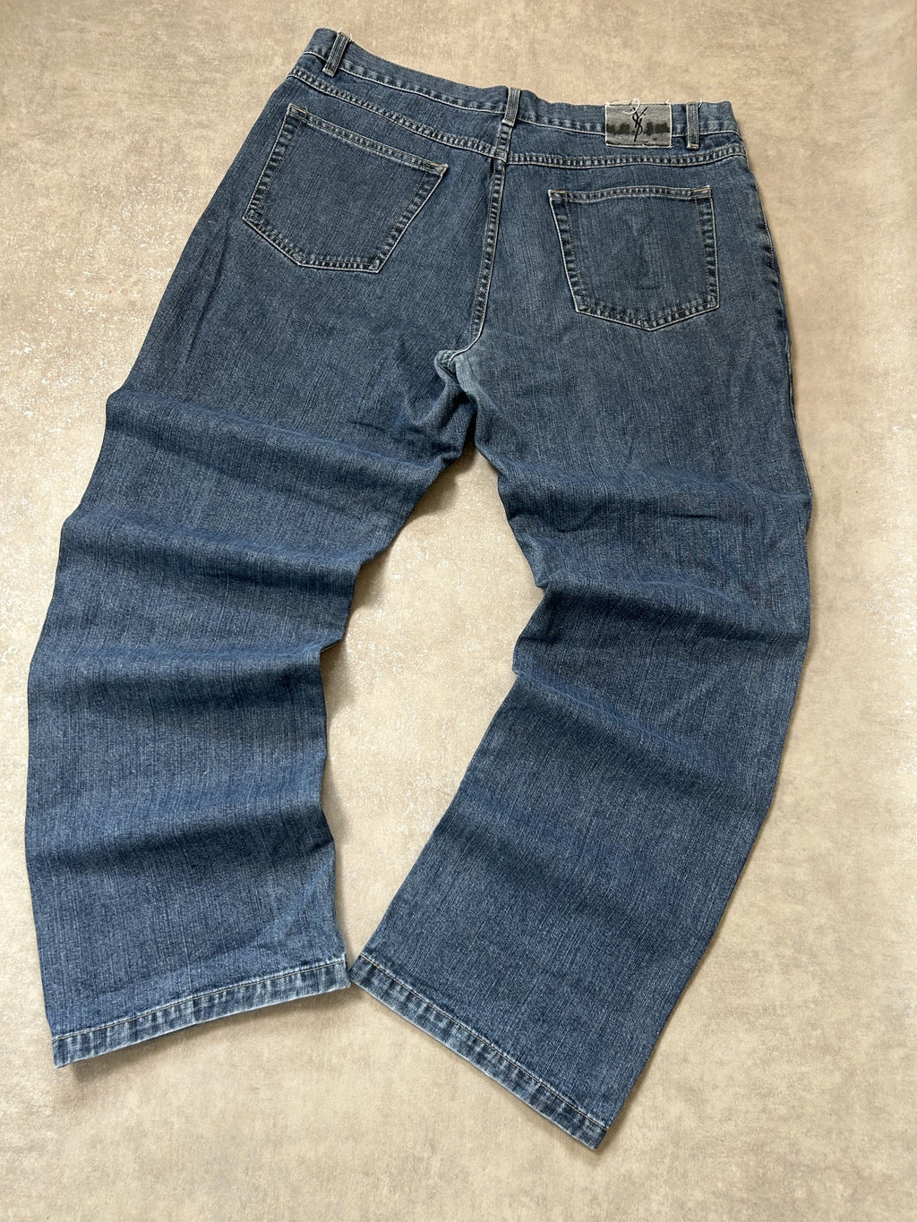 Vintage Yves Saint Laurent Herren Straight Fit Jeans – Natural Indigo Dye YSL Monogramm W38 L32 | Moda de Clase