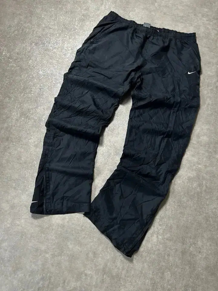Vintage Nike Trackpants Schwarz Klassischer Straight Fit – XL