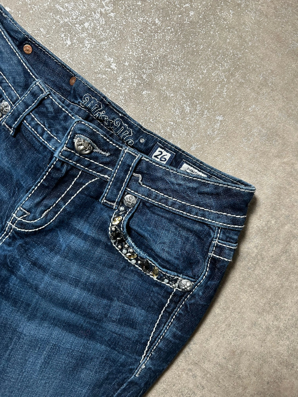 Vintage Miss Me Damen-Jeans Skinny Fit Mid Waist Y2K – Dunkelblau Größe 26 – Rückansicht