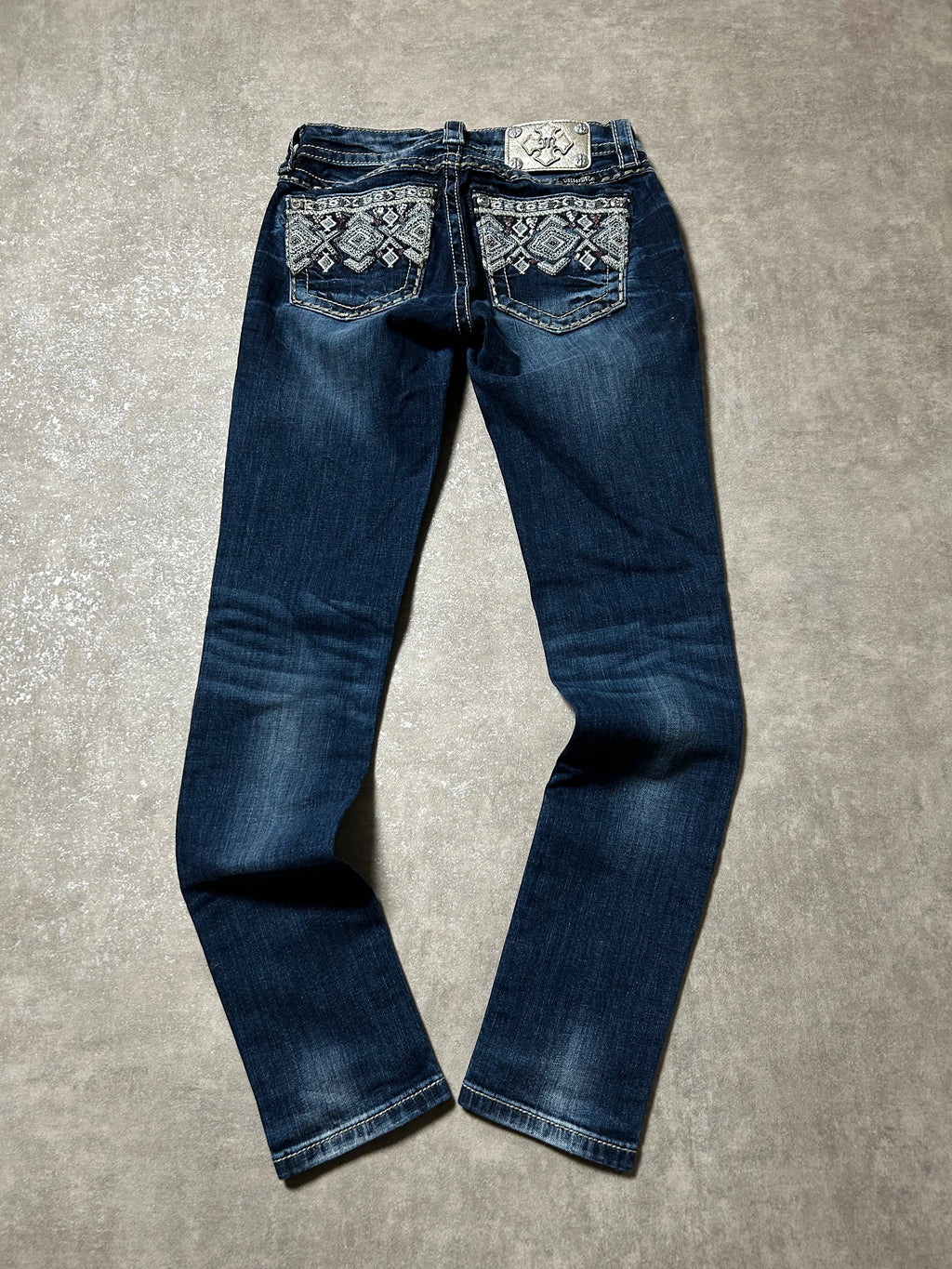 Vintage Miss Me Damen-Jeans Skinny Fit Mid Waist Kristall – Dunkelblau Größe 25