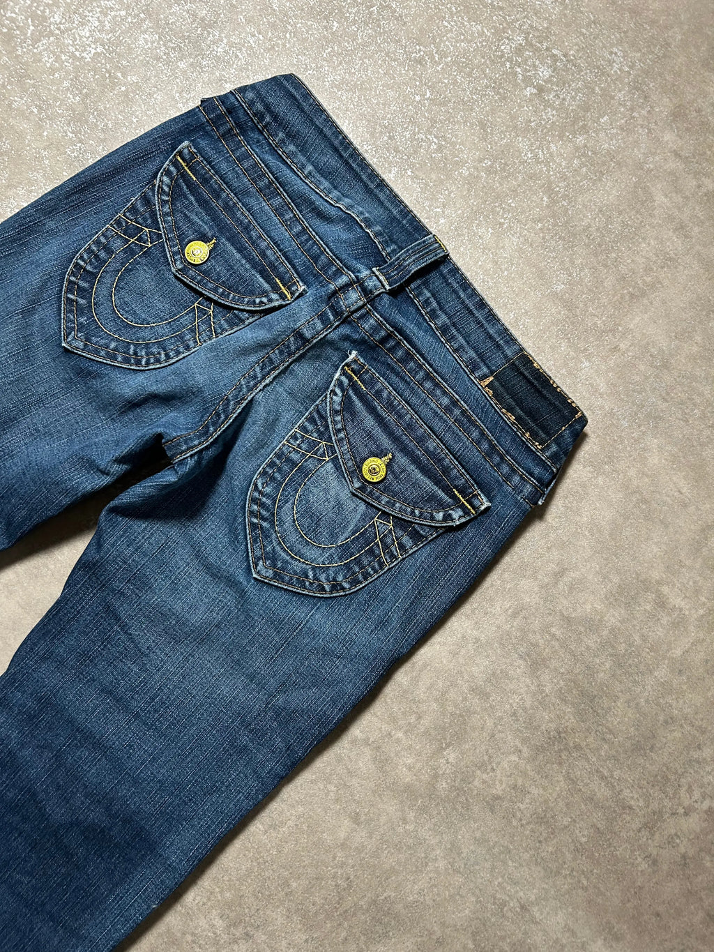 Vintage True Religion Damen-Jeans Bootcut Low Waist – Dunkelblau – Rückansicht