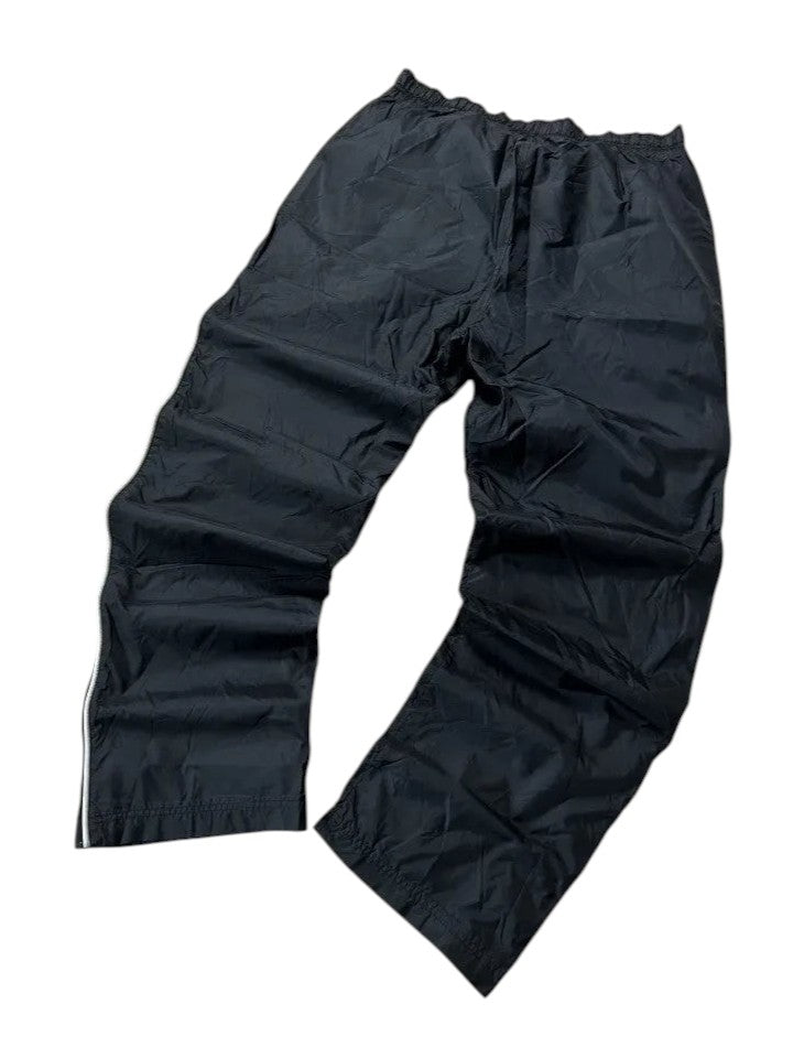 Vintage Nike Trackpants Schwarz Silber/Weiß Seitenstreifen – XL – Detailansicht