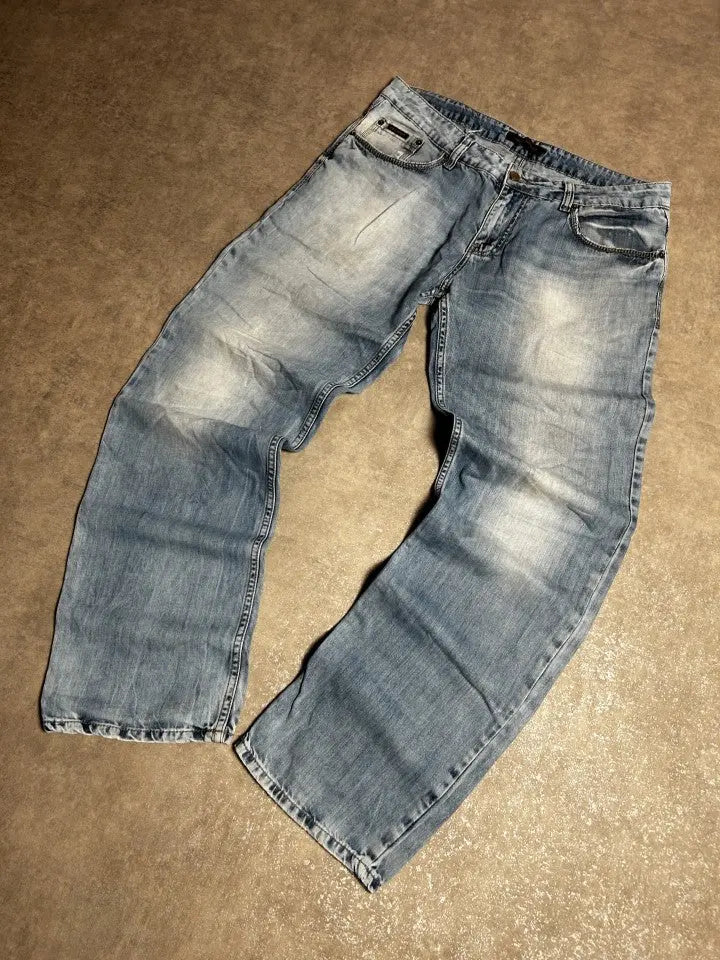 Vintage Dsquared2 Straight Fit Jeans Hellblau – Distressed Detail | Größe L (Geschätzt) – Detailansicht