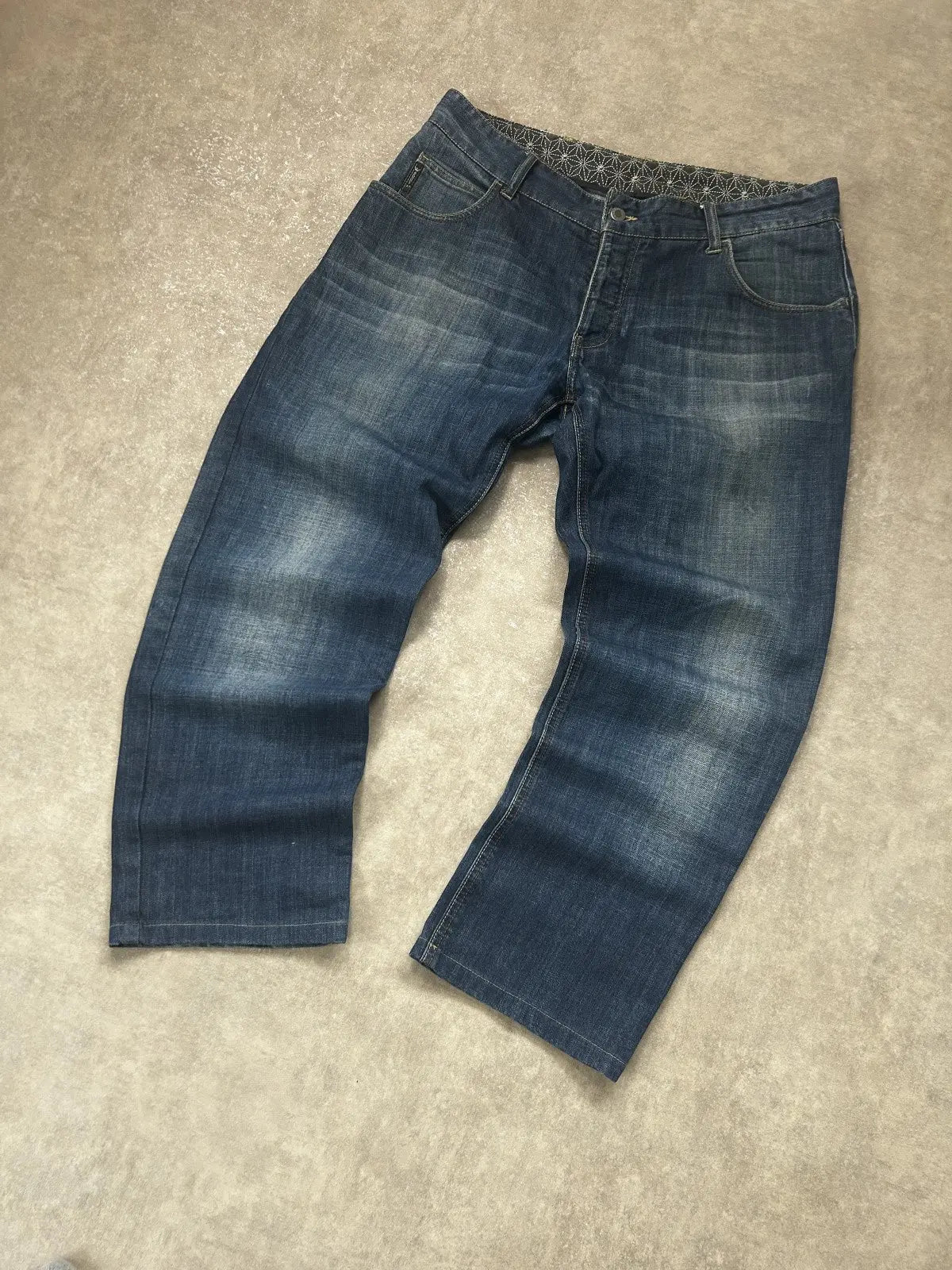 Vintage Armani Jeans Herren-Jeans Straight Fit Indigo 008 – L – Detailansicht