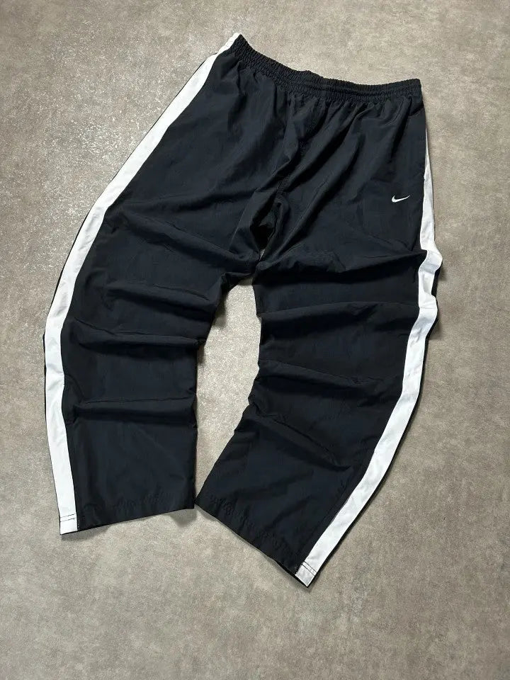 Vintage Nike Trackpants Schwarz Weiß Seitenstreifen – XL