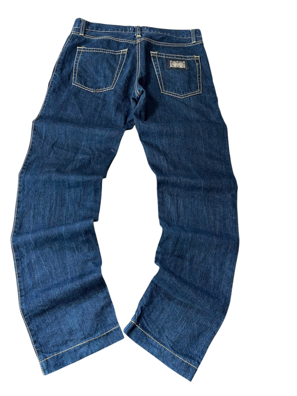 Dolce & Gabbana Jeans Indigo Blau Rückseite Wide-Leg gelbe Kontrastnähte Messing-Plakette