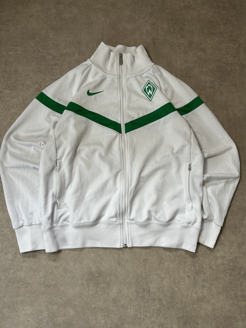 Vintage Nike x Werder Bremen Trainingsjacke – Weiß Grün V-Streifen Rauten-Wappen Gr. L | Moda de Clase