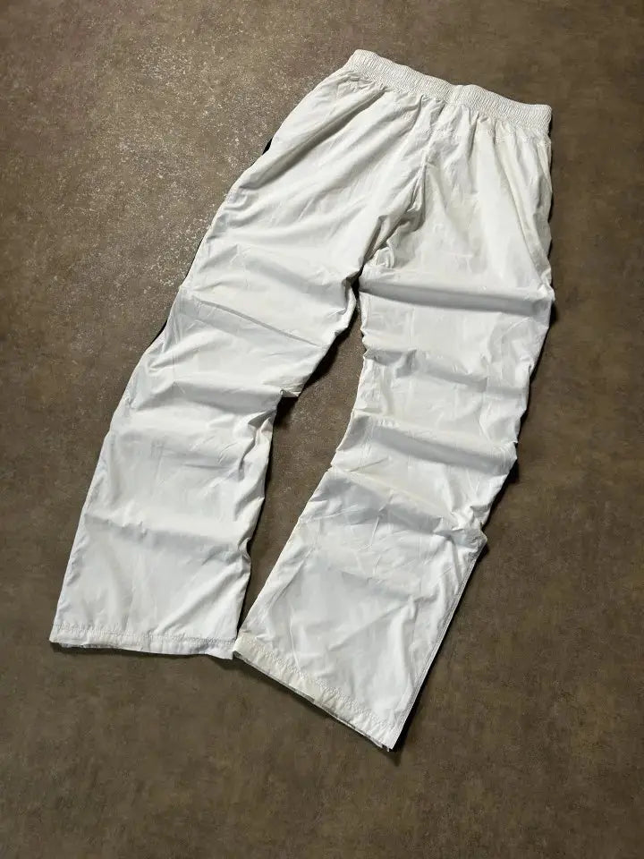 Vintage Nike Trackpants Weiß Schwarz Seitenstreifen – S – Detailansicht