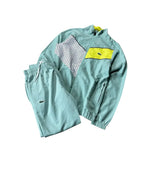 modadeclase Vintage Lacoste Trainingsanzug in Mintgrün mit gelben und schwarz-weißen Kontrastpaneelen aus Webstoff